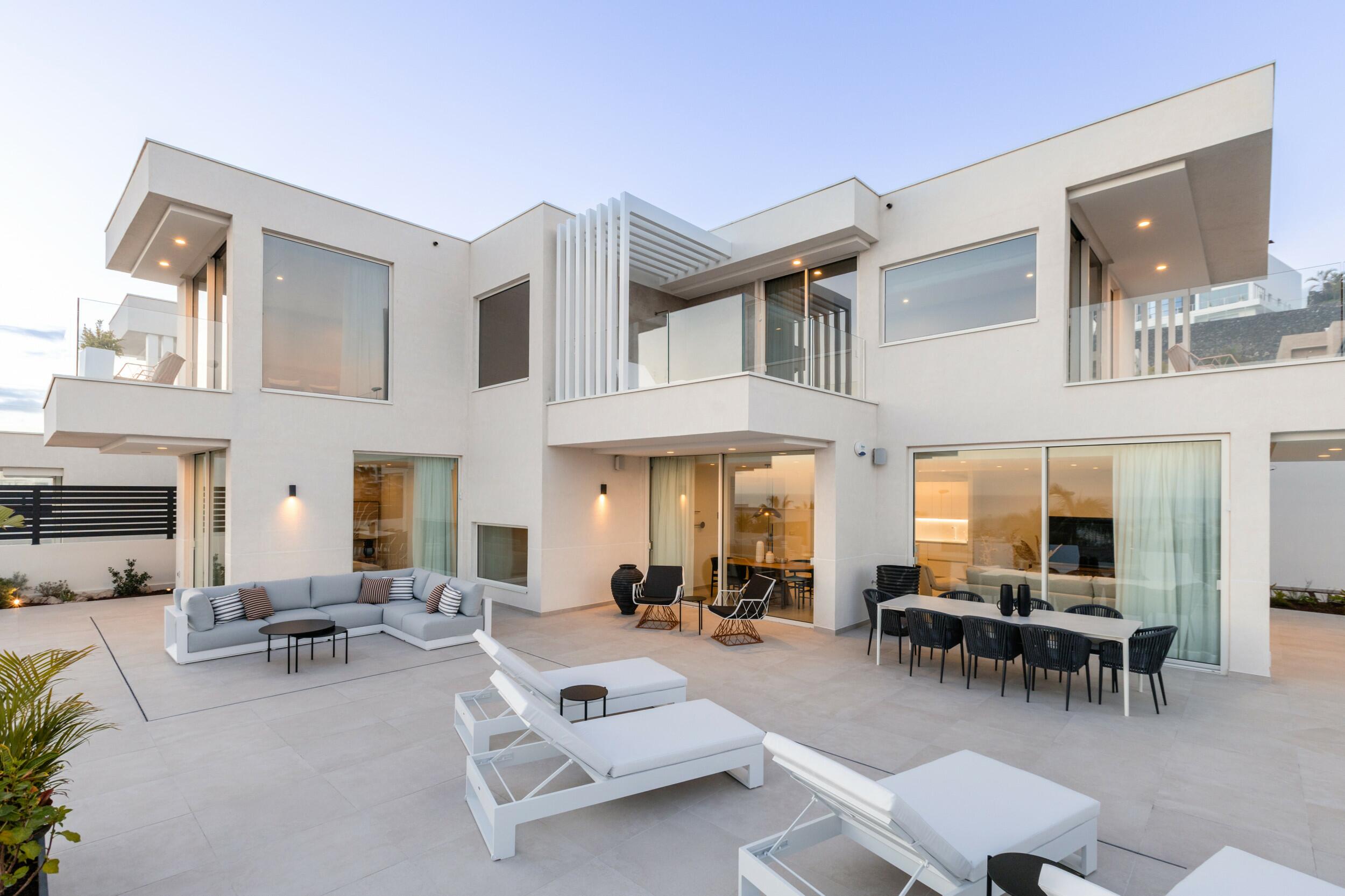 Serenity Luxury Villas — 13/29