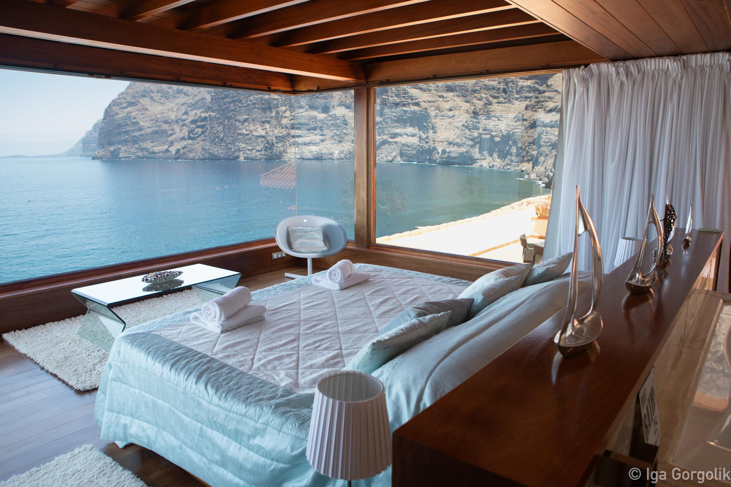 Villa sobre el acantilado, Los Gigantes — 4/12