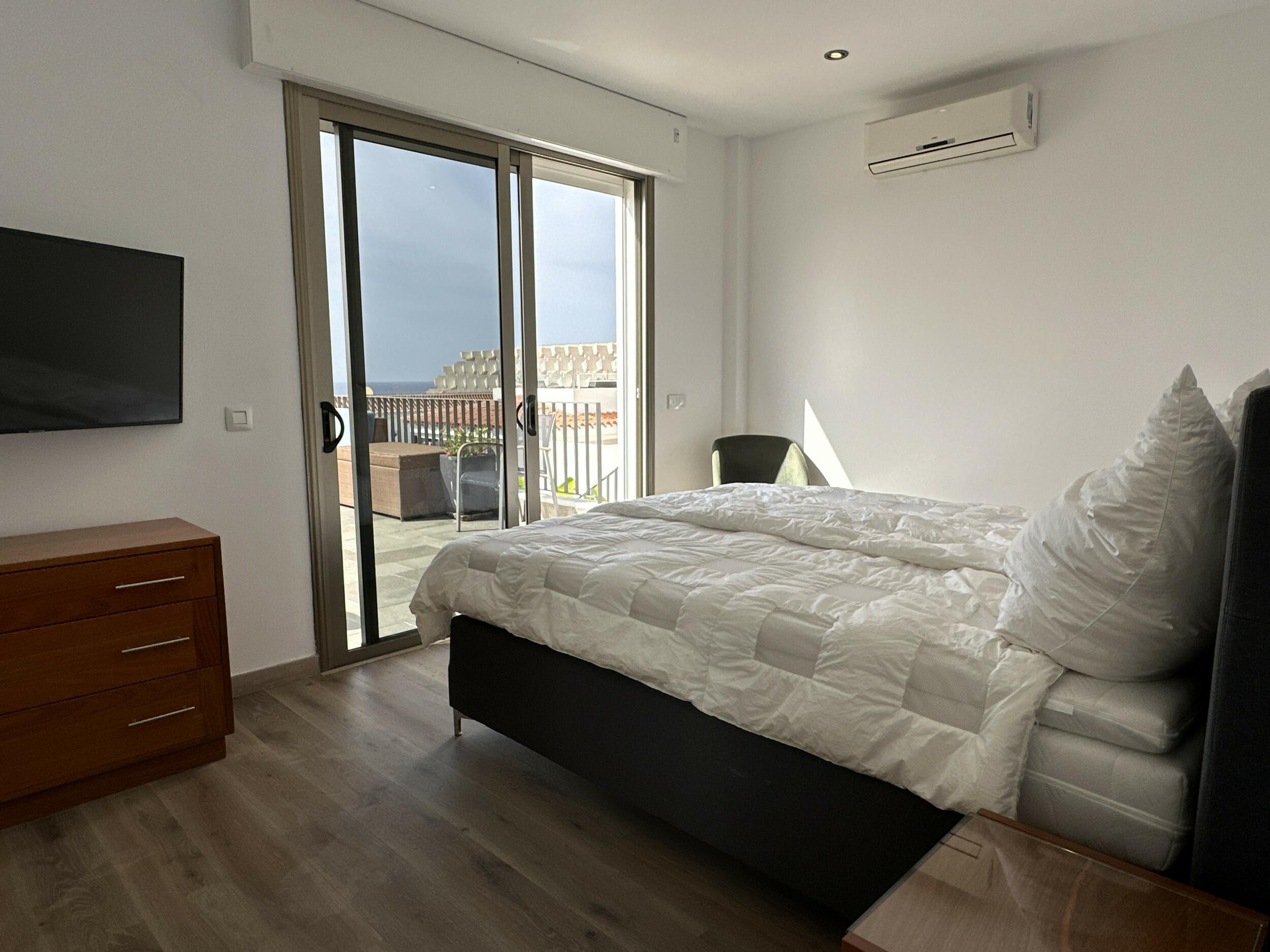 Villa en Playa de la Arena — 12/12