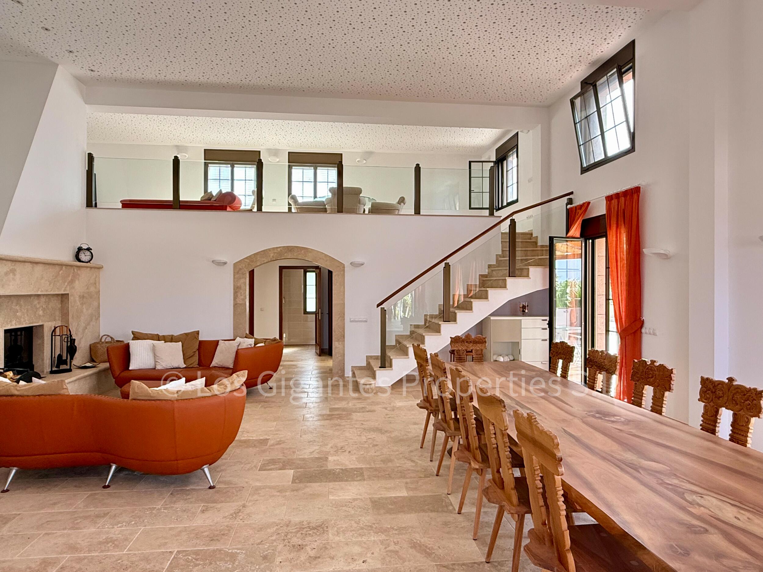 Finca de lujo en Alcalá — 8/12
